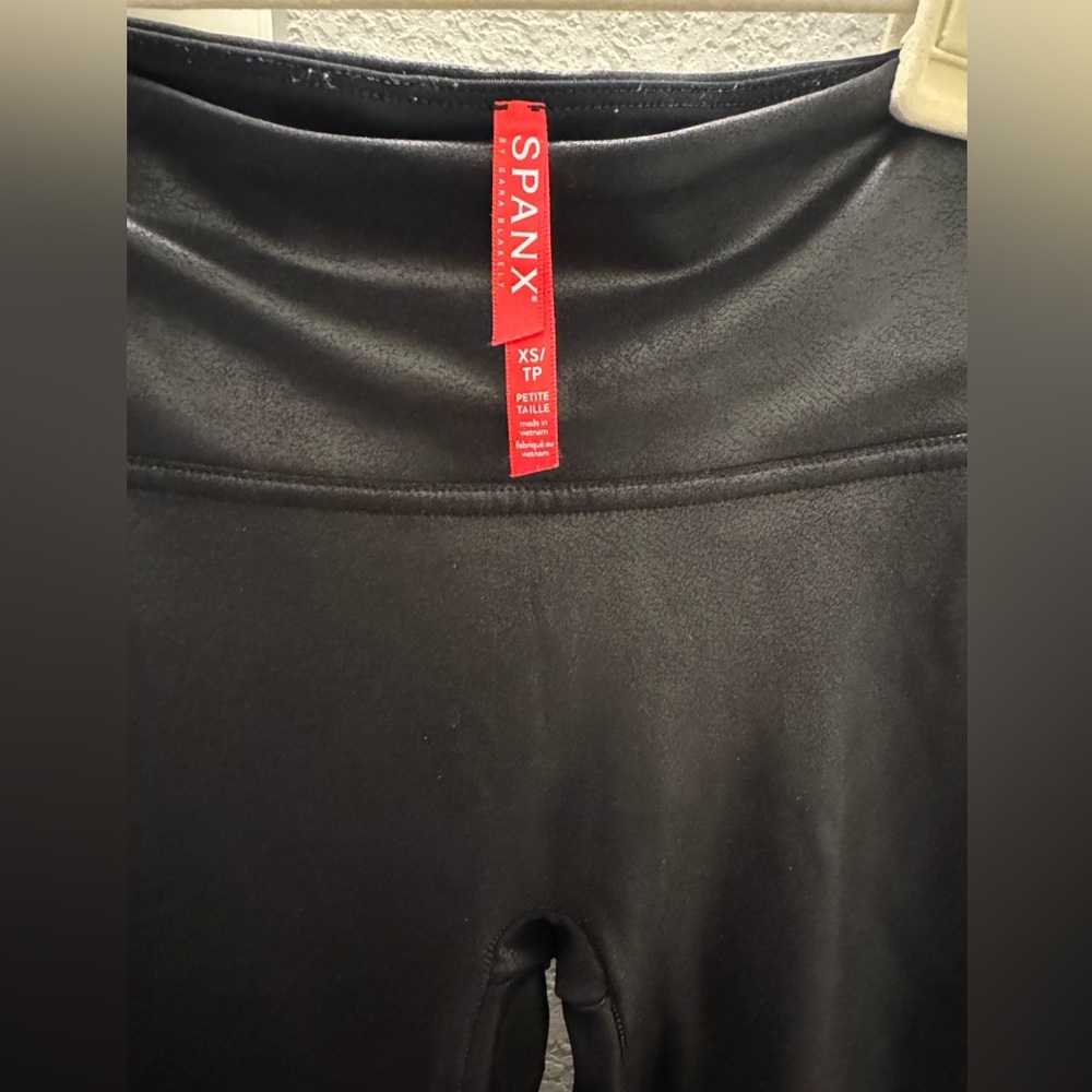 Spanx by Sara Blakely Faux Leather Leggings - Picture 3 of 5